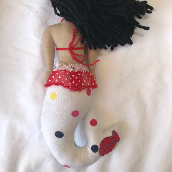 Surfing mermaid pair 🧜🏼‍♀️🧜🏼‍♂️ - Picture 4 of 6